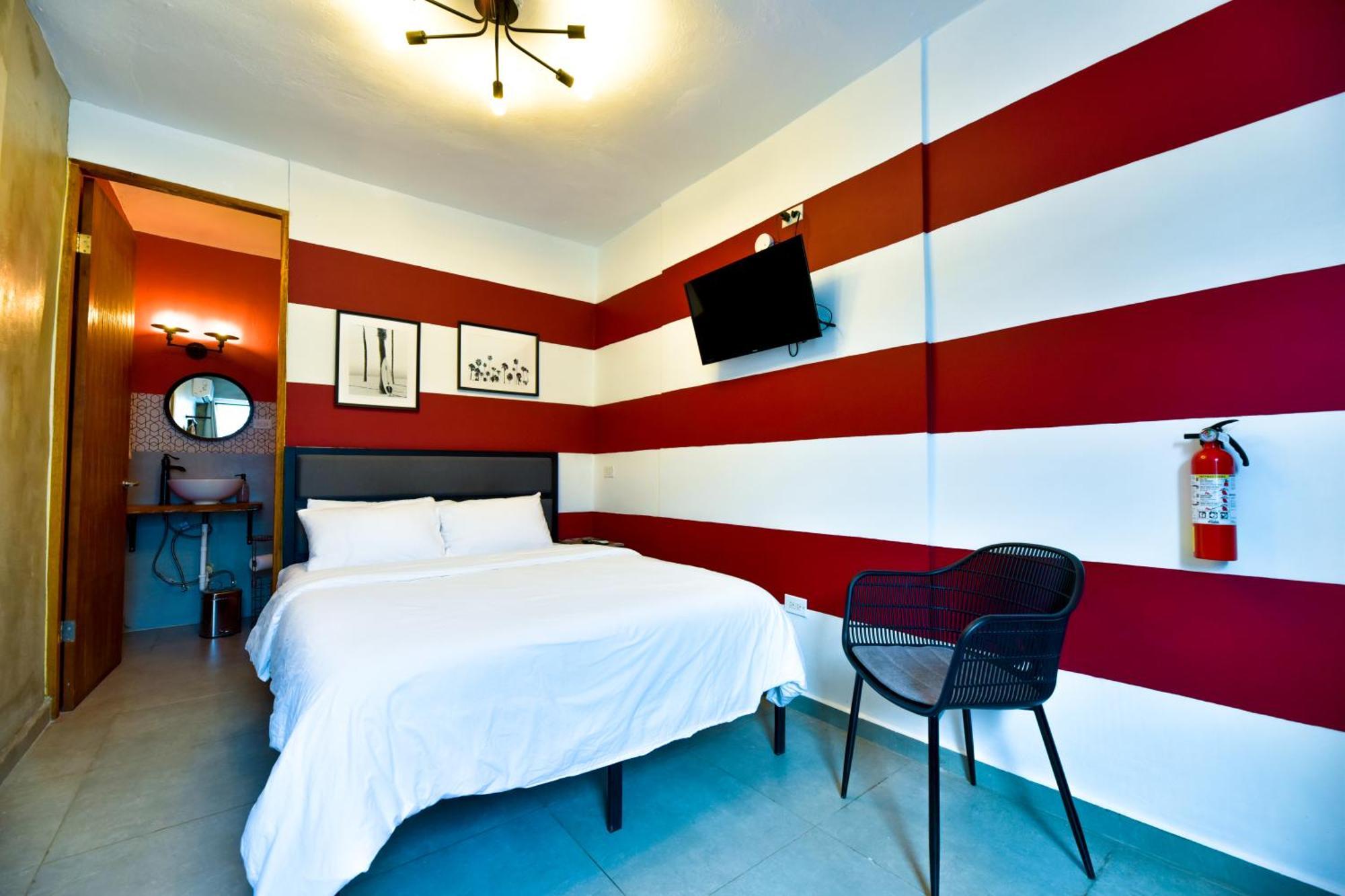 The Surfing Turtle Hotel Luquillo Luaran gambar