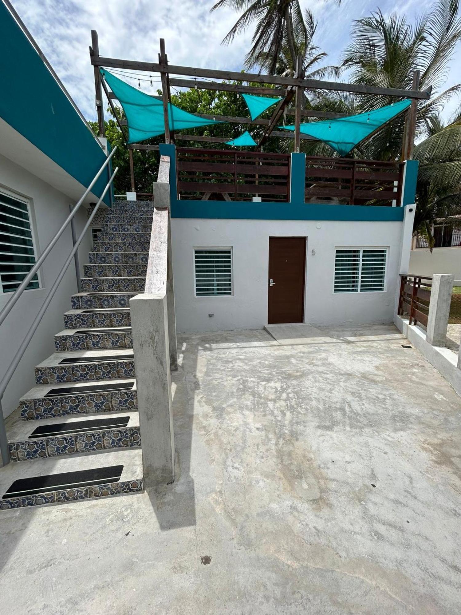 The Surfing Turtle Hotel Luquillo Luaran gambar