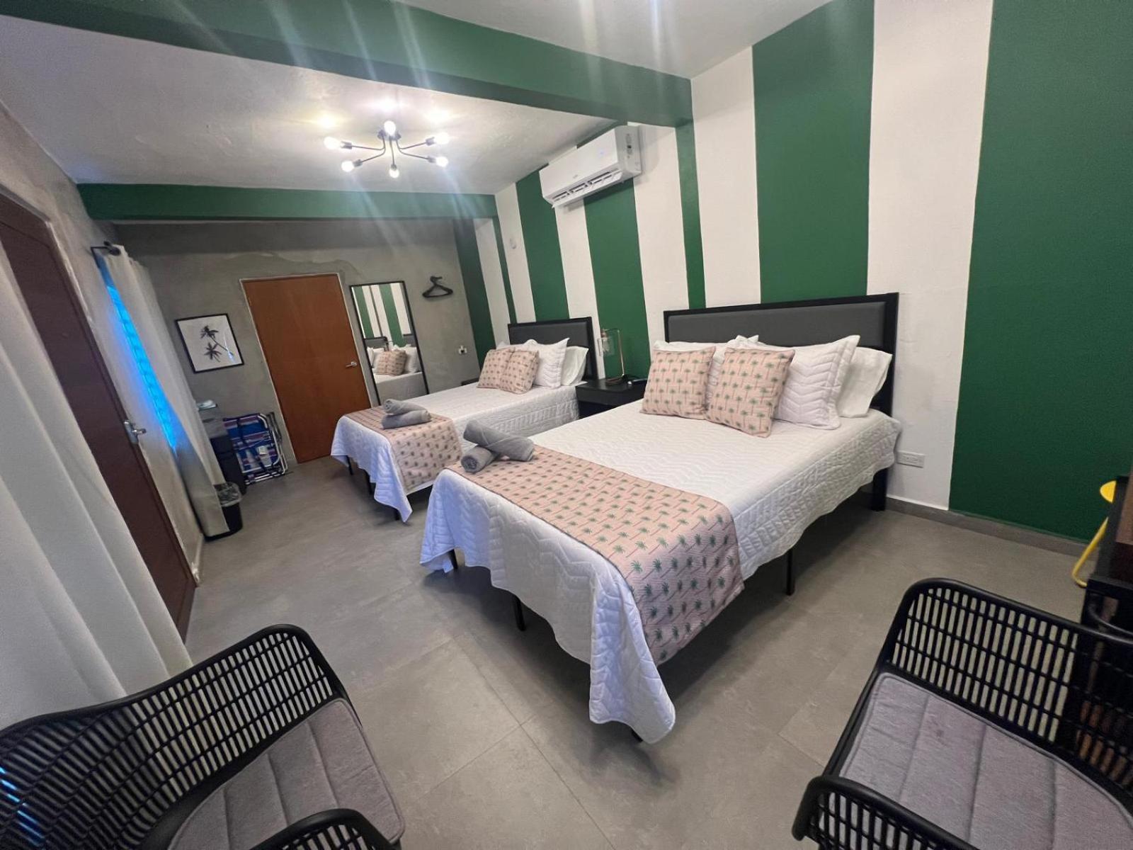 The Surfing Turtle Hotel Luquillo Luaran gambar